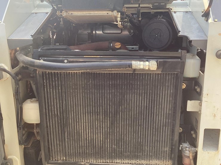 2017-takeuchi-tl12r2-image-14
