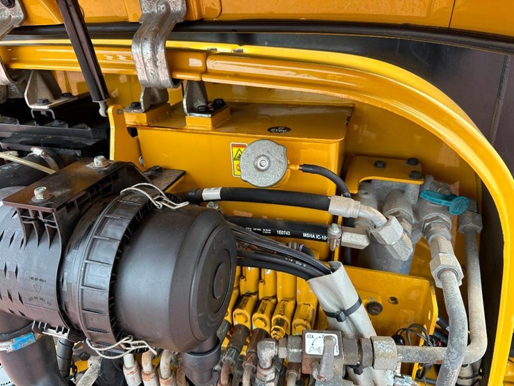 2019-caterpillar-303.5e2-cr-image-50
