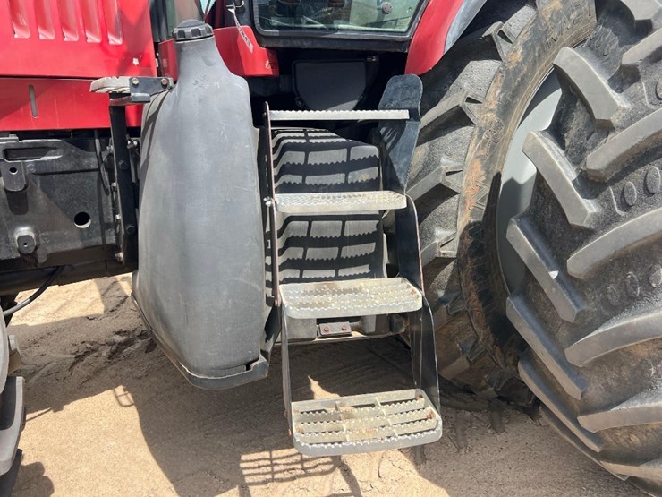 2002-case-international-mx270-tractor-image-12