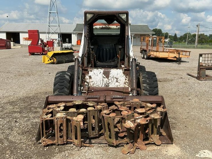 2001-bobcat-873-image-8