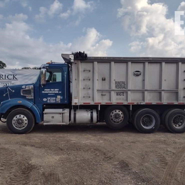 2017 FREIGHTLINER 122SD