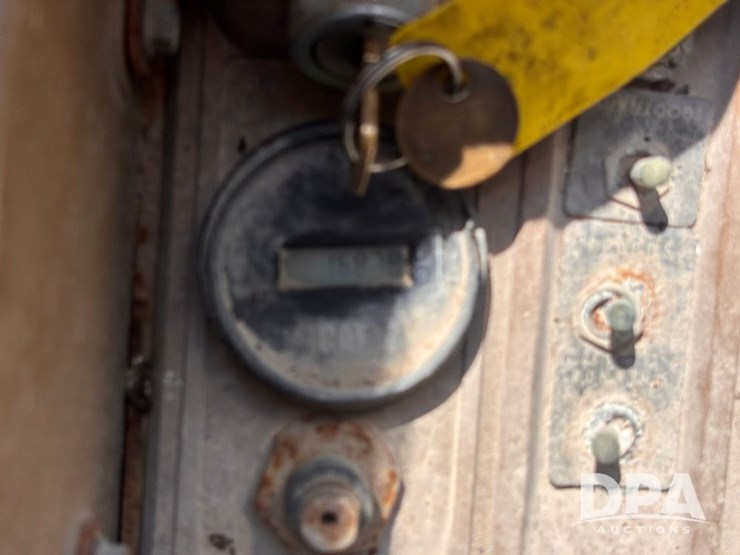 1989-caterpillar-it28b-image-71