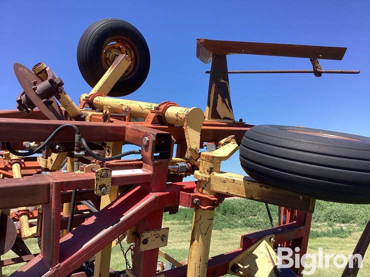 1981-versatile-noble-9600-9x6-sweep-blade-plow-image-20