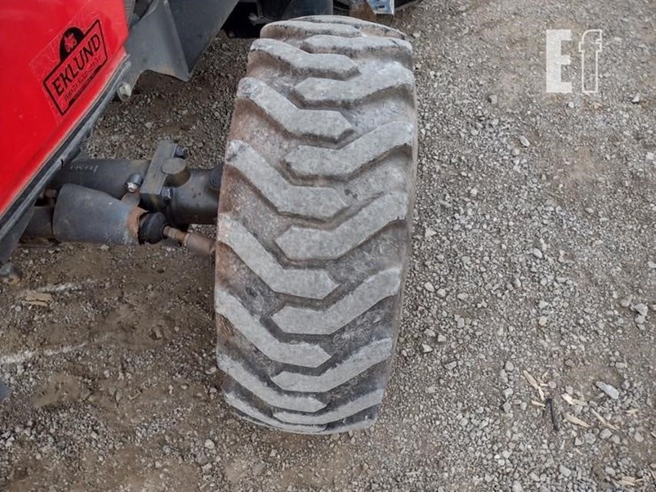 massey-ferguson-1735m-image-16