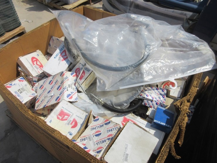 (2)-pallets-of-misc-automotive-parts,-image-6