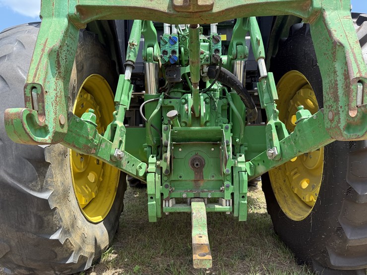 2019-john-deere-6155m-image-9
