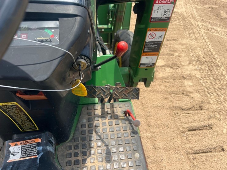 john-deere-4100-image-27