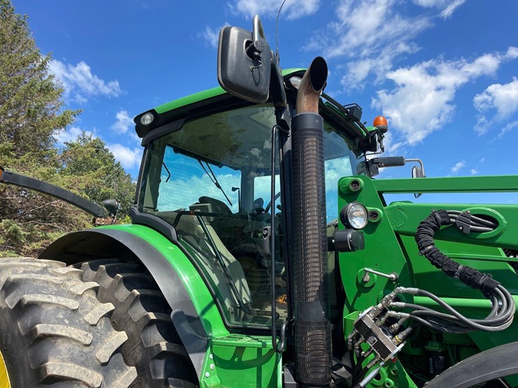 2014-john-deere-6210r-image-39