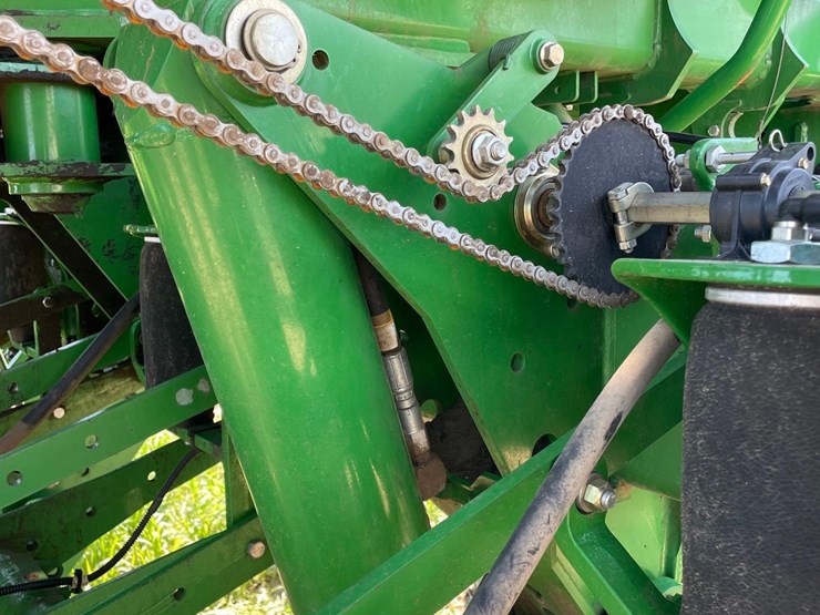 2012-john-deere-1790-image-76
