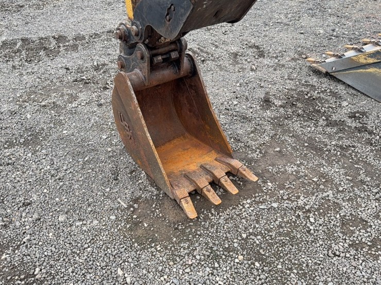 caterpillar-305d-cr-image-15