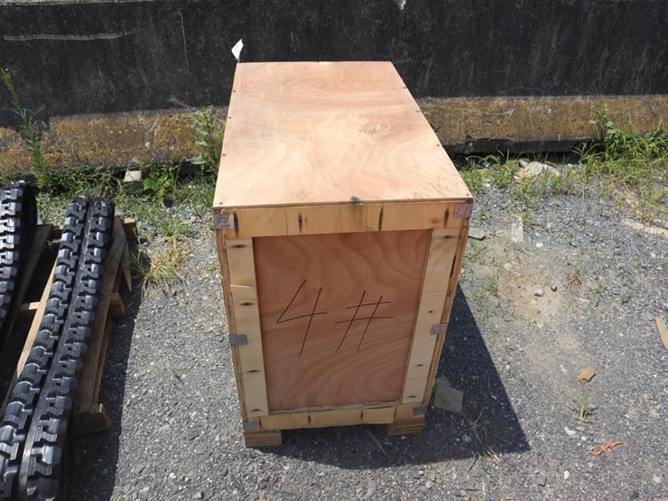 tpm-crate-of-mini-excavator-attach.-image-4