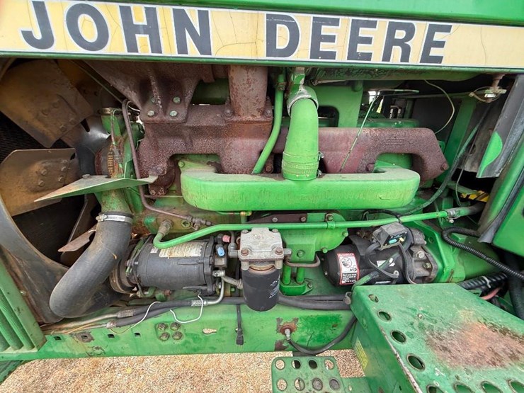 john-deere-4440-image-11