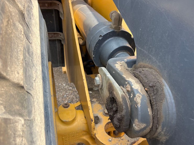 john-deere-644-image-56