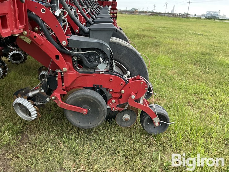 2019-case-ih-2150-image-14