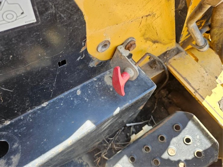 deere-ct332-image-26