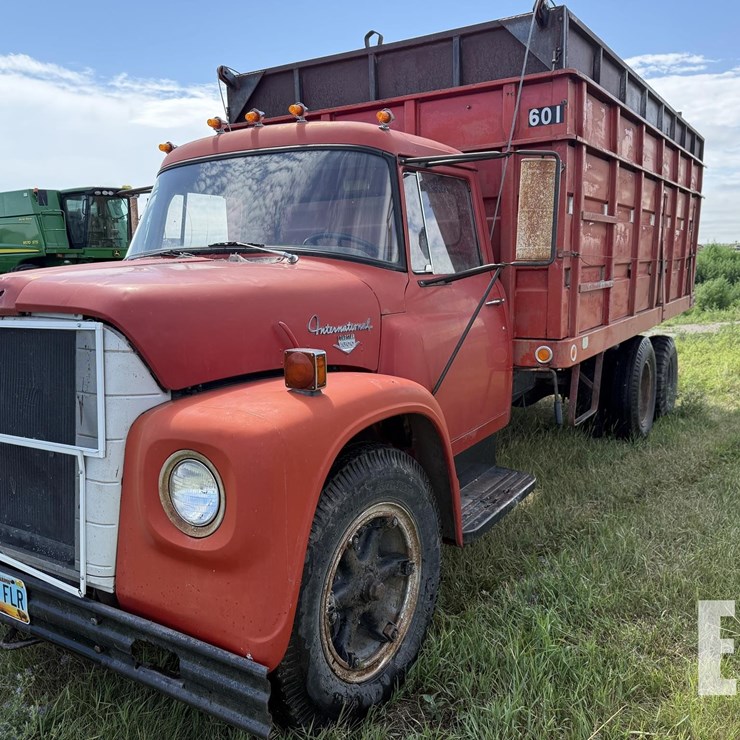 1972 INTERNATIONAL LOADSTAR