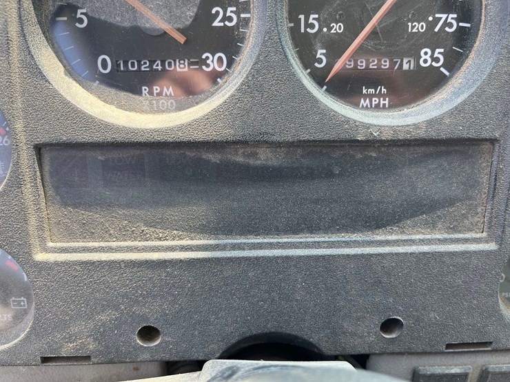 1998-freightliner-fl70-image-75