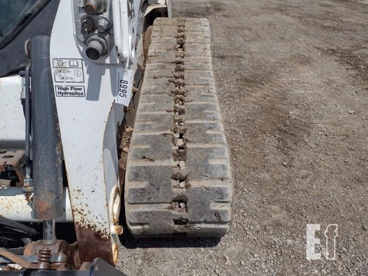 2021-bobcat-t770-image-29