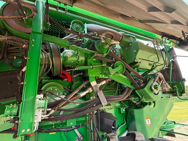 john-deere-s690-image-9