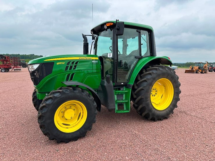 2014-john-deere-6115m-image-1