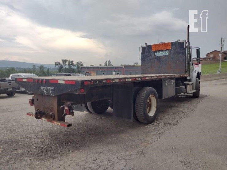 2015-freightliner-business-class-m2-106-image-39