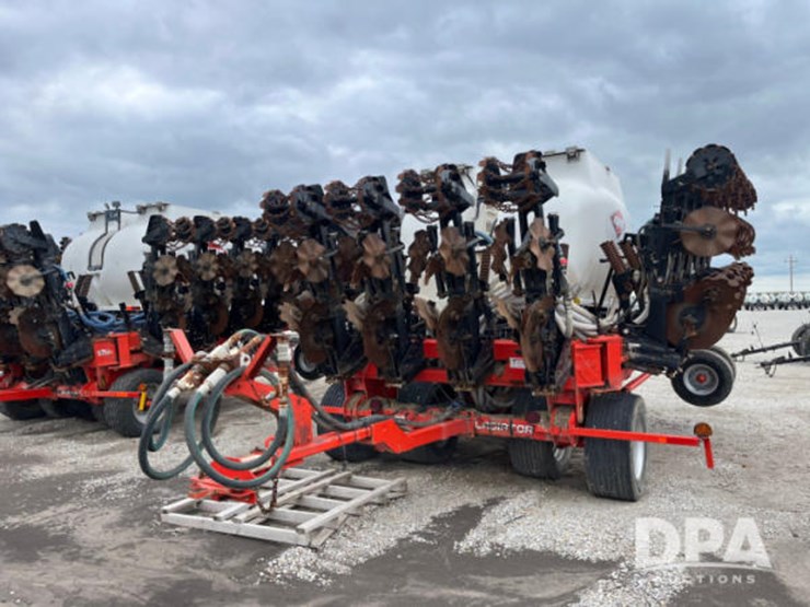 2017-kuhn-gladiator-1205-strip-till-bar-(jn2500)-image-6
