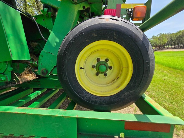 john-deere-946-image-43