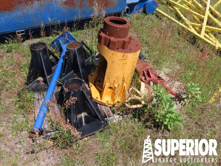 (f-1)-2019-service-king-super-series-waterwell-rig-image-19