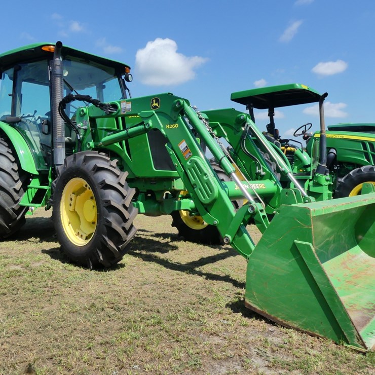 2014 JOHN DEERE 5100E