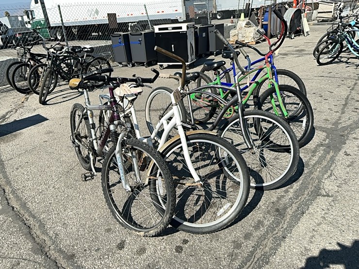 lot#-888-beach-cruiser-bicycles-image-2