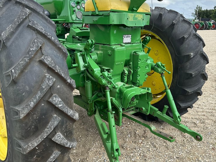 john-deere-720-image-8