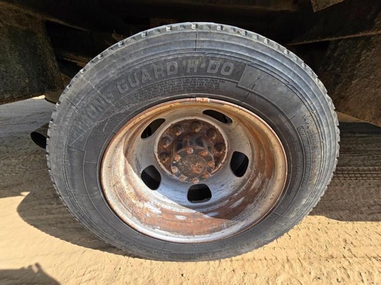 2014-dodge-ram-5500-image-29