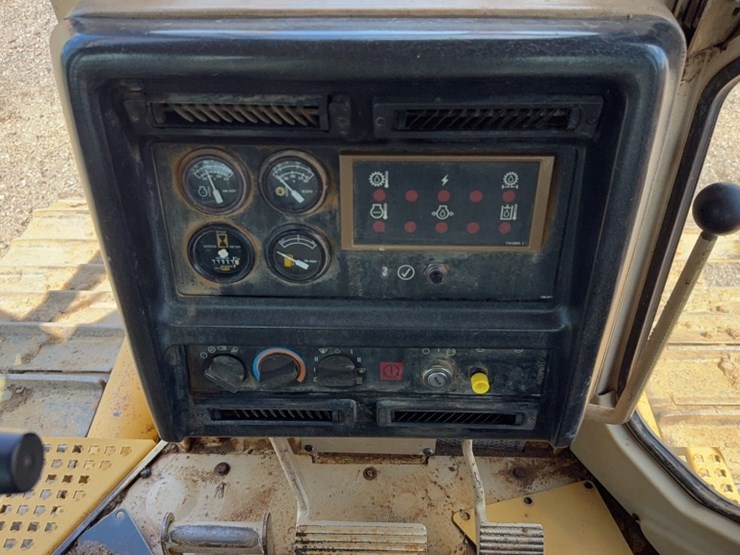 caterpillar-d6m-image-14