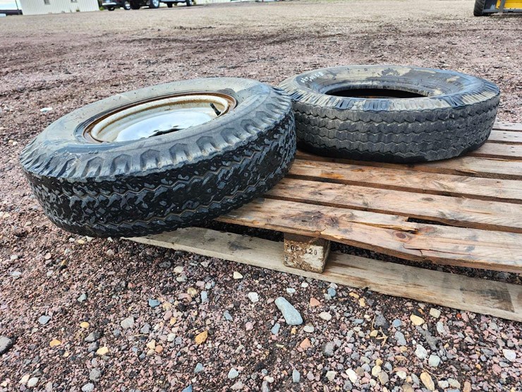 (2)-7.50-16-lt-tires-image-1
