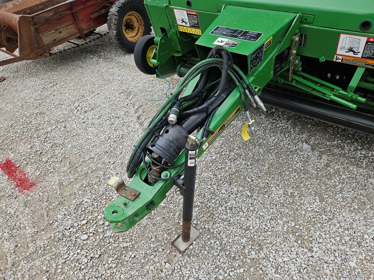 2008-john-deere-568-image-2