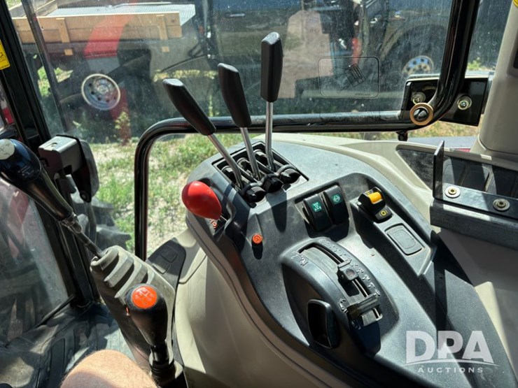 2016-massey-ferguson-4710-image-8