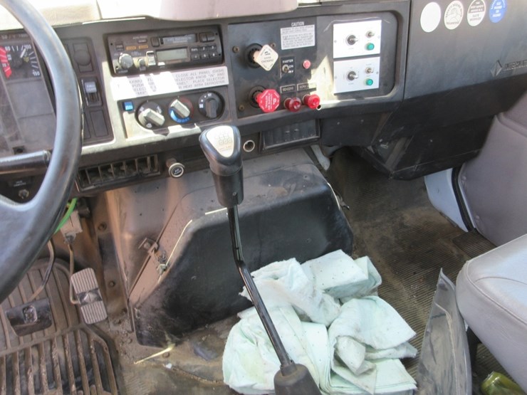 2000-international-4800-image-12