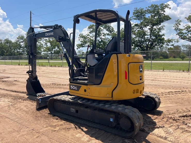 2023-deere-50g-image-2