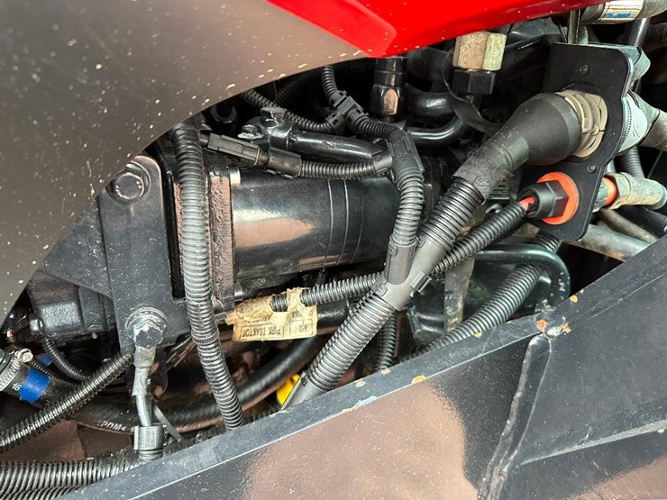 2023-case-ih-farmall-75a-image-43