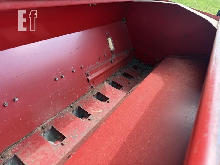 case-ih-5100-image-9