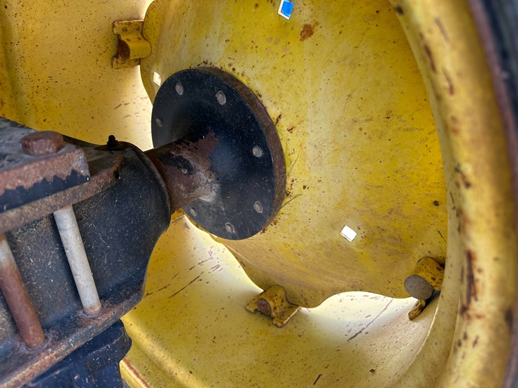 2005-john-deere-5205-image-11