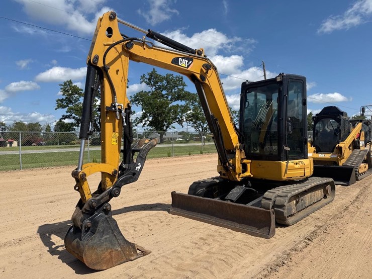 2015-caterpillar-305e2-cr-image-2