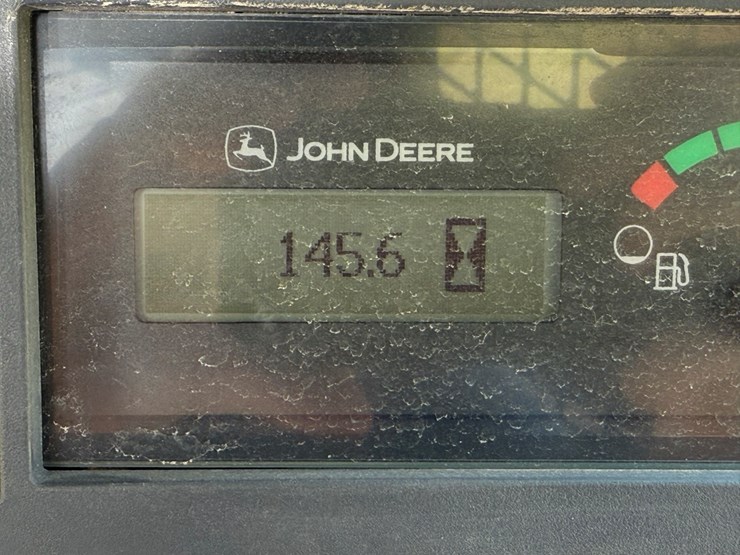2021-deere-325g-image-21