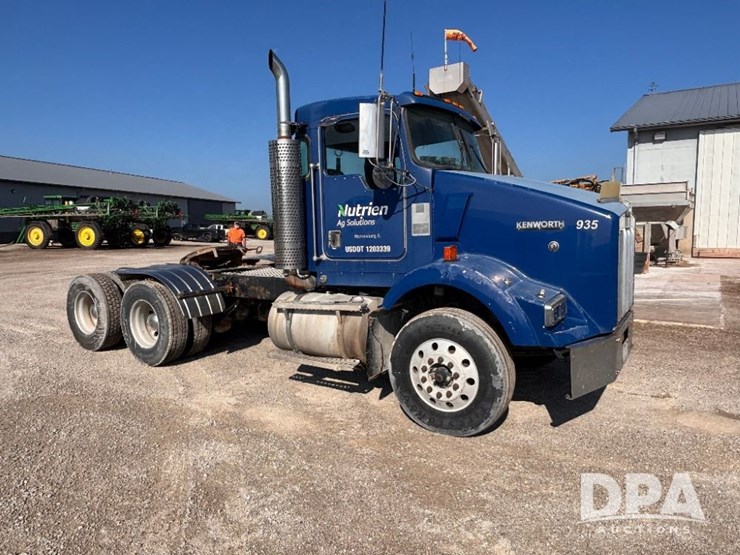 2000-kenworth-t800-image-2