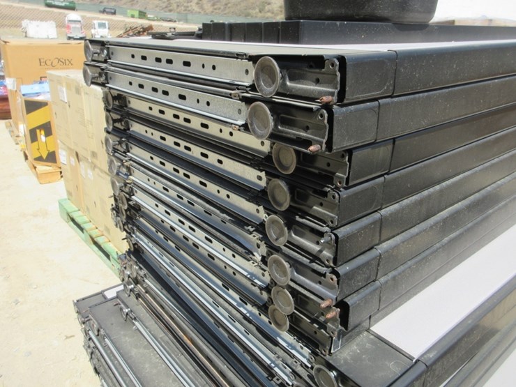 lot-of-misc-size-office-wall-partitions,-image-6
