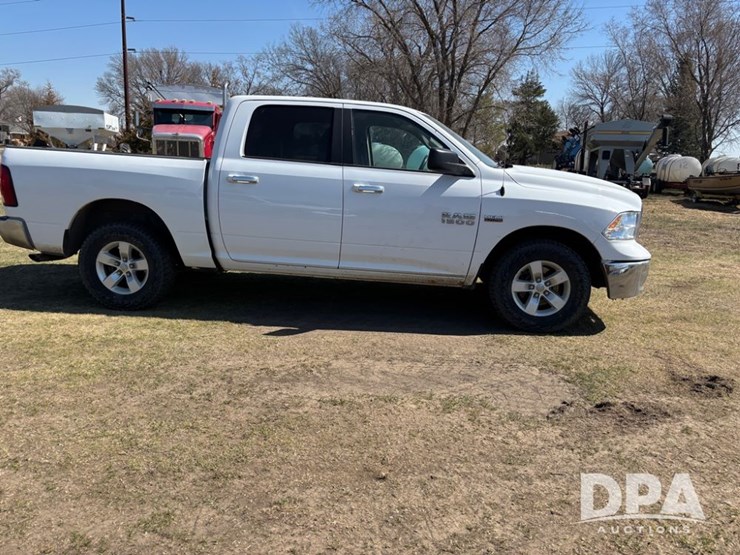 2015-dodge-ram-1500-image-7