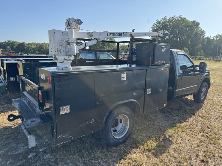 2016-ford-f350-xl-image-6