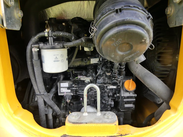 2018-deere-30g-image-8