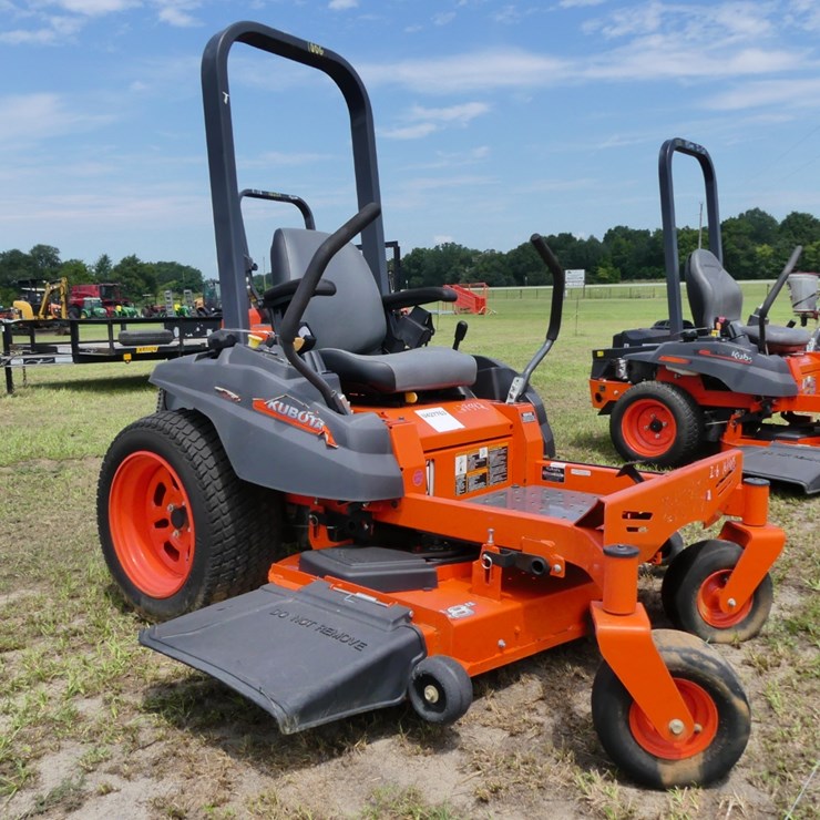 KUBOTA Z122E