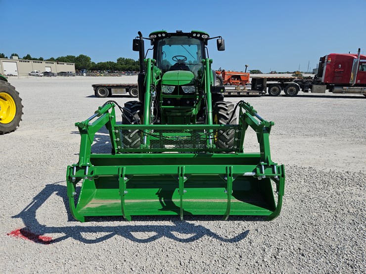 2022-john-deere-6130m-image-2